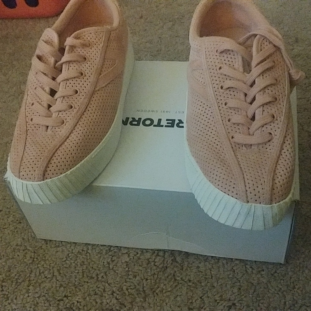 Tretorn shoes